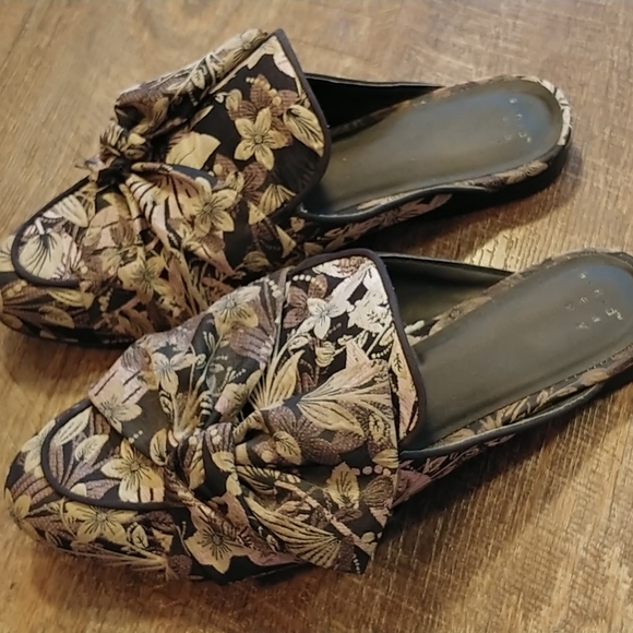 Women's Size US 8 1/2 A New Day Floral Print Mules - Picture 2 of 4
